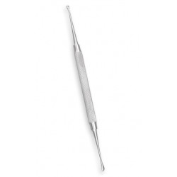 Manicurs & Perdicure Implements